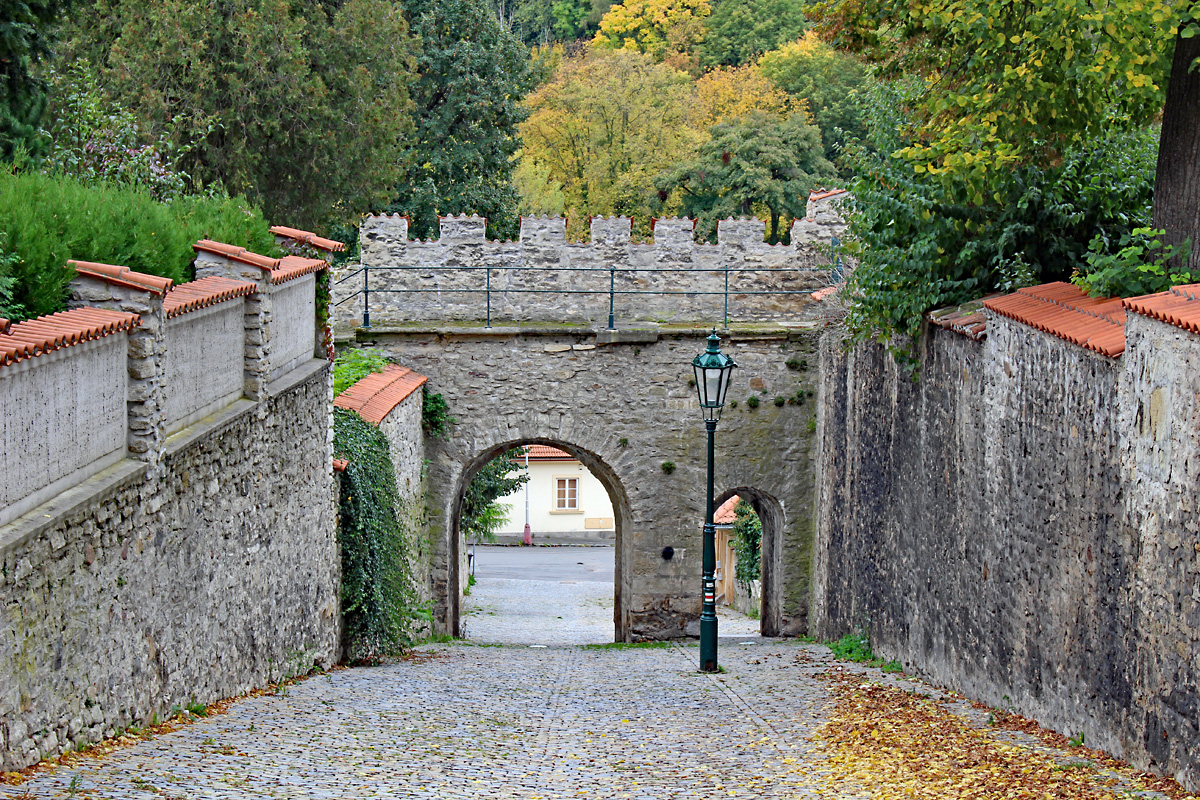 Ein Teil der Stadtmauer von Kutná Hora, unmittelbar neben dem Welschen Hof. 11.10.2017