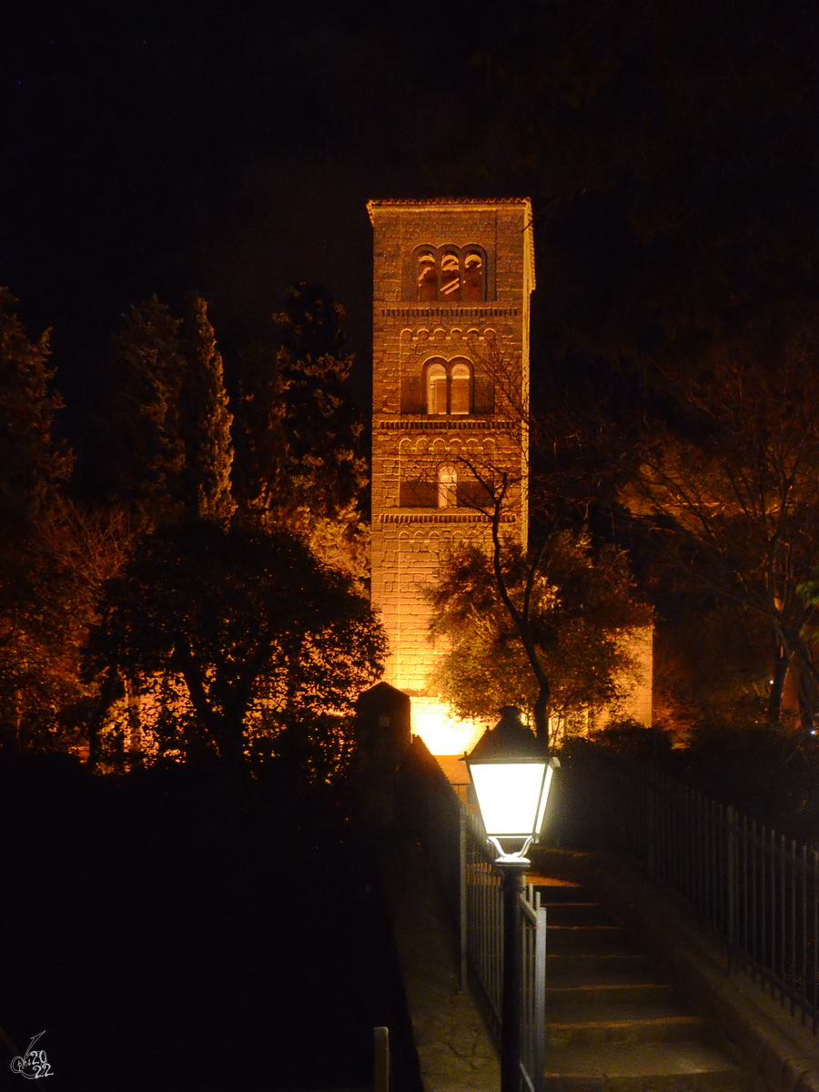 Ein Turm im Spanischen Dorf (Poble Espanyol) in Barcelona. (Februar 2013)