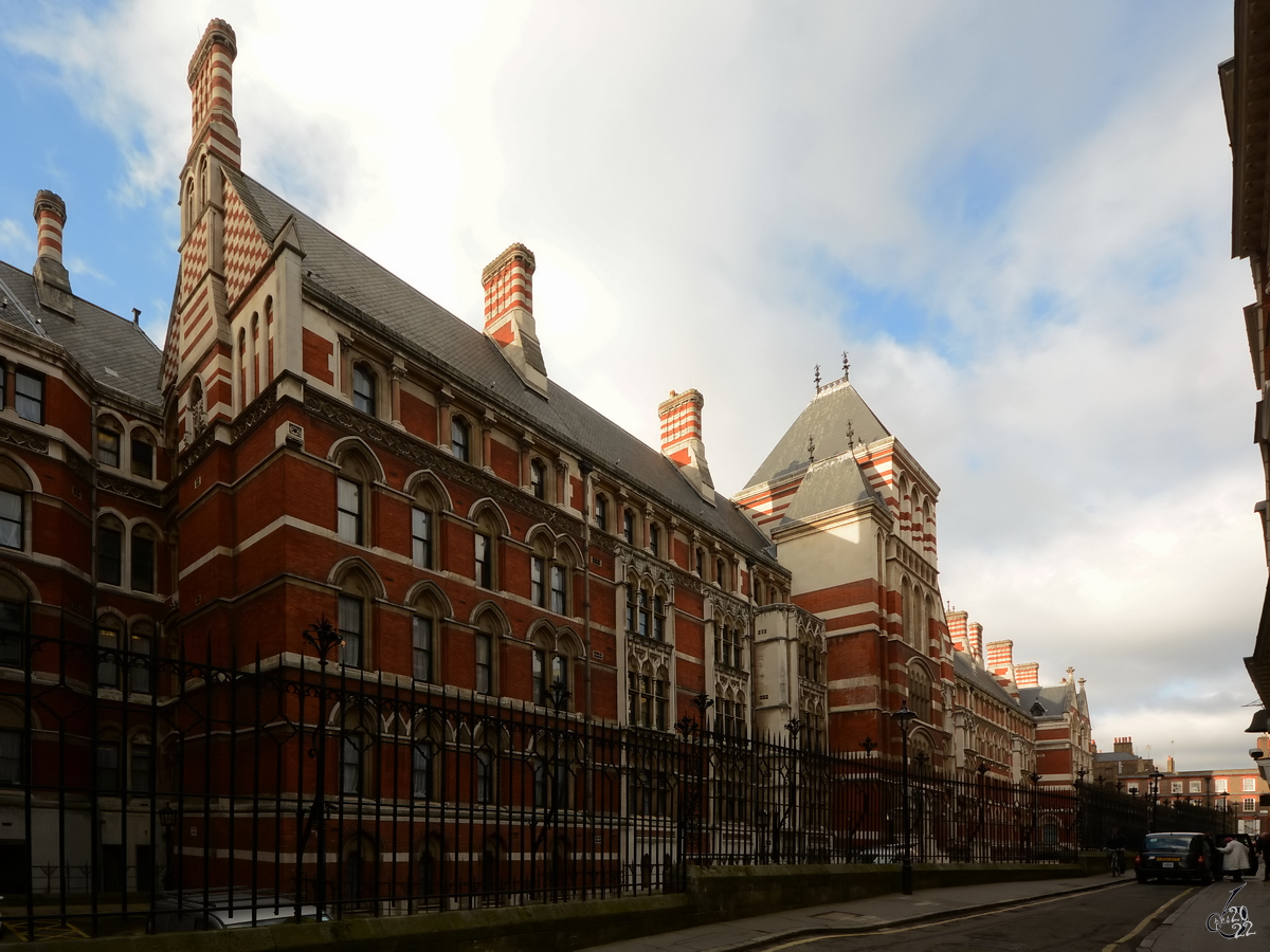 Ein typisches Stadthaus in London. (Februar 2015)