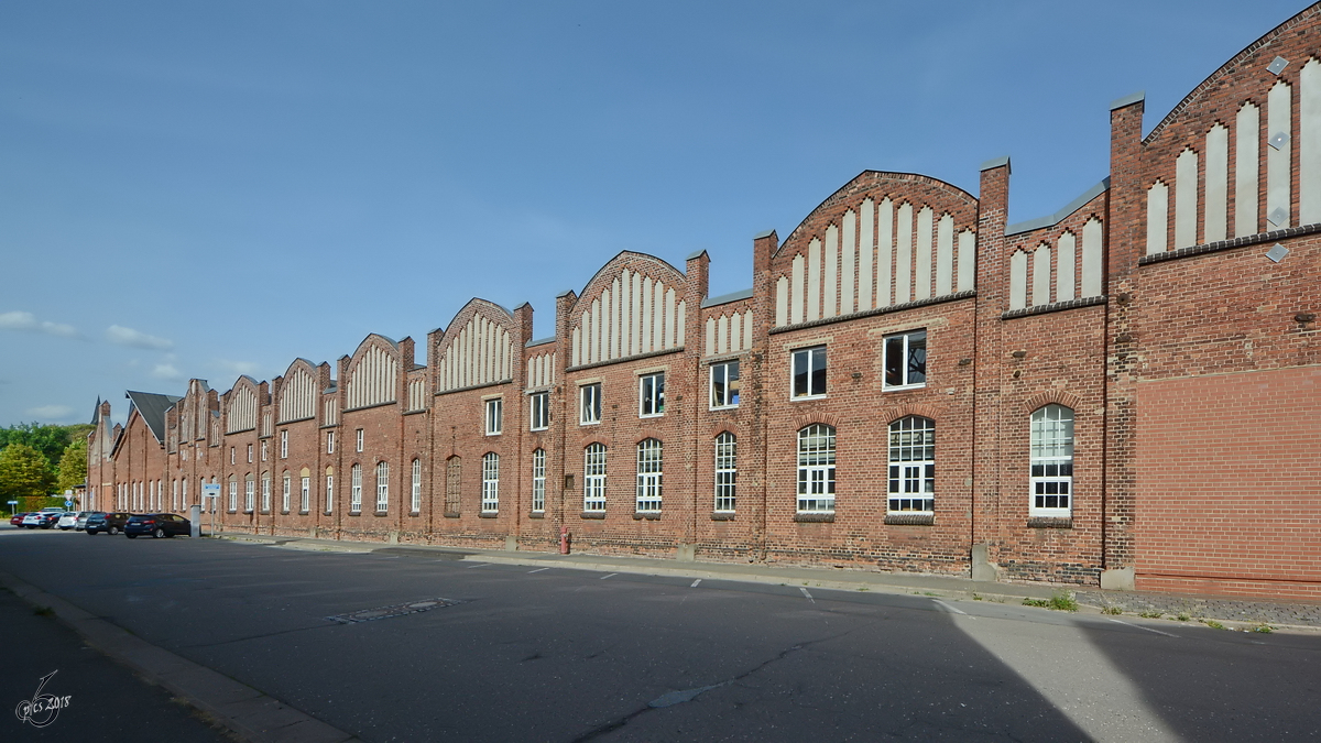 Eine Front aus alten Industriegebäuden Anfang August 2018 in Nordhausen.