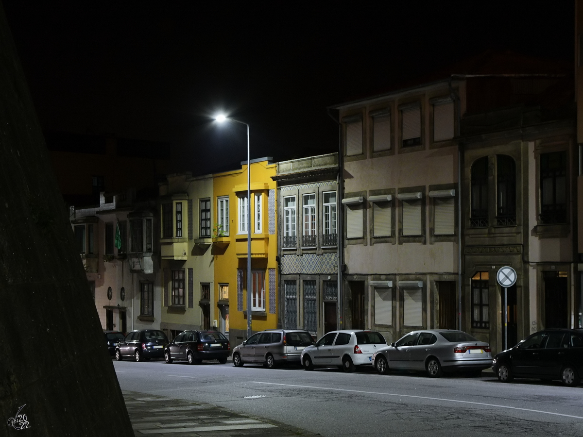 Eine fr Porto typische Huserreihe. (Januar 2017)