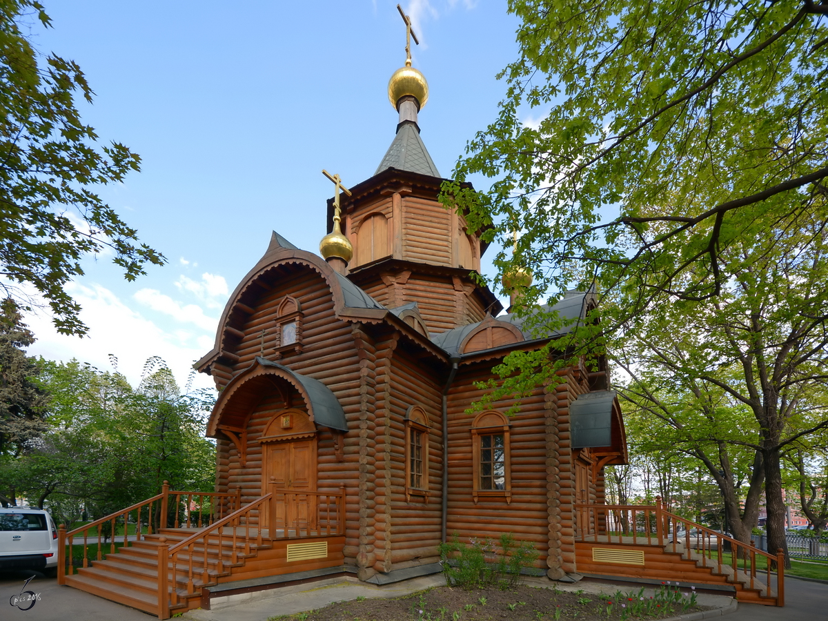 Eine hlzerne Kapelle Anfang Mai 2016 in Moskau.