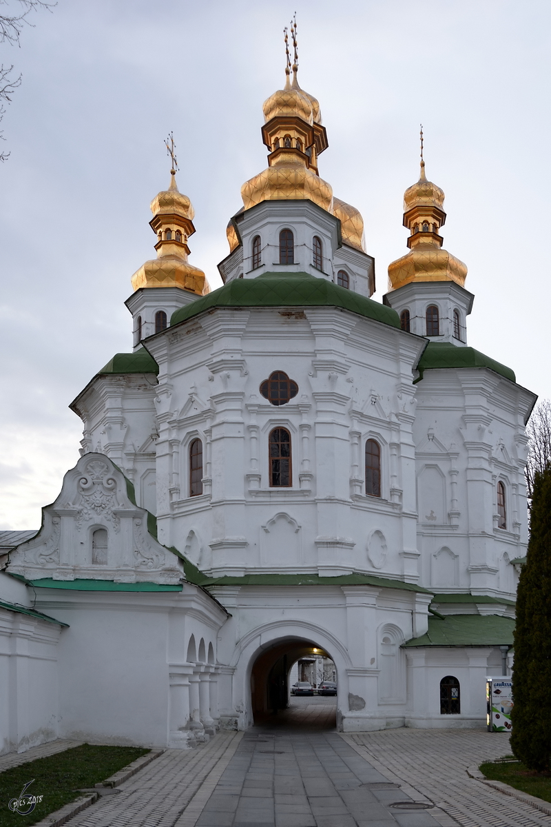 Eine der vielen Kirchen im Hhlenklosterkomplex von Kiew. (April 2016)