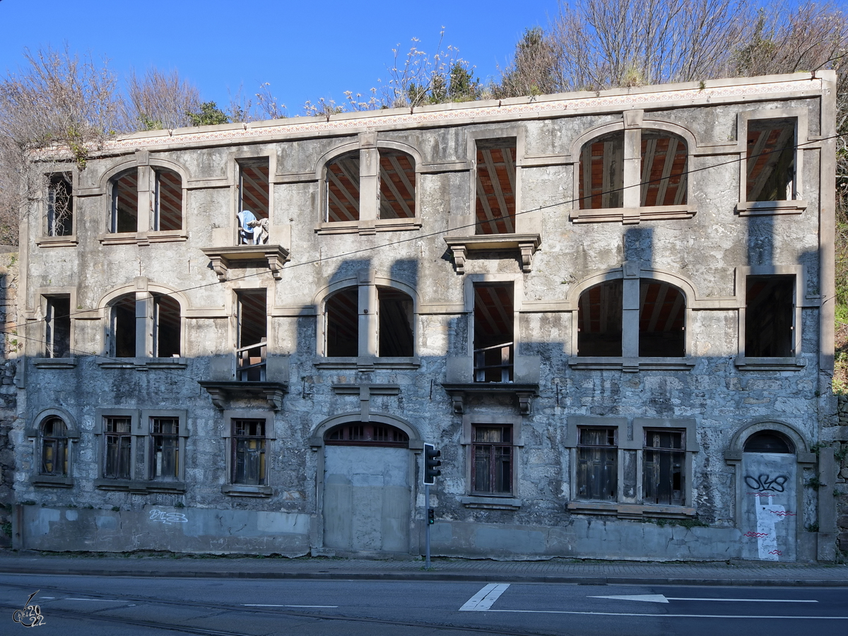 Eines der vielen verlassenen Huser in Porto. (Januar 2017)