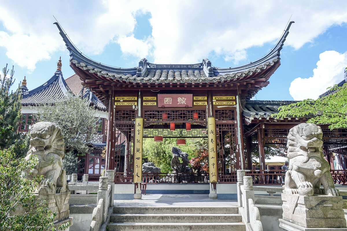 Eingang zum Yu Garden im Hamburger Stadtteil Eimsb�ttel. Aufnahme: 19. Mai 2026.
