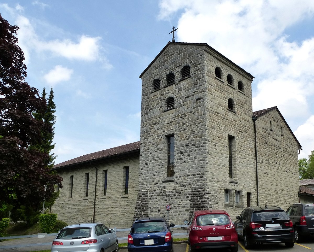 Einsiedeln, die Jugendkirche  St.Wolfgang , 1948 erbaut vom Schweizer Architekt Joseph Steiner, Mai 2017