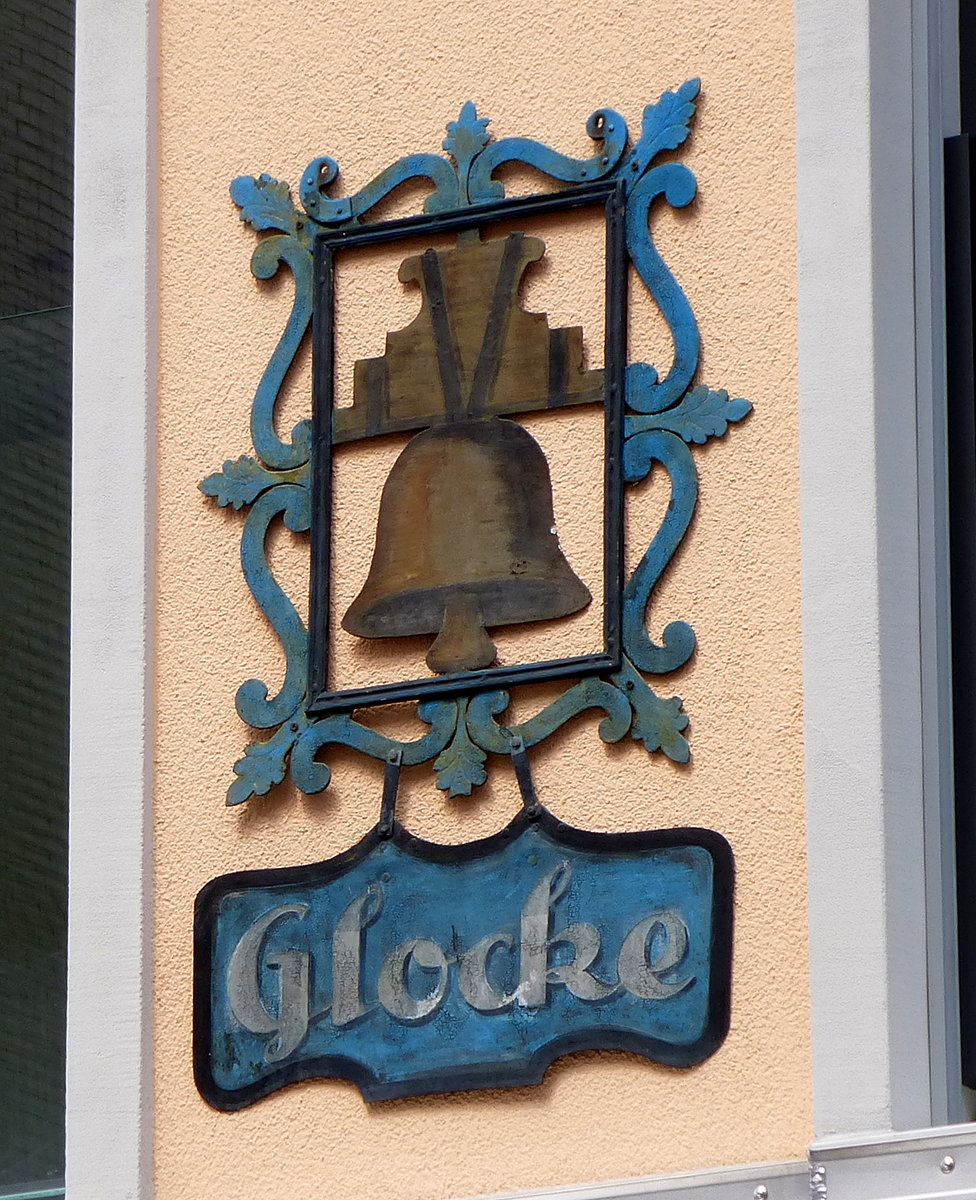 Einsiedeln, Restaurant  Glocke , in der Hauptstraße, Mai 2017