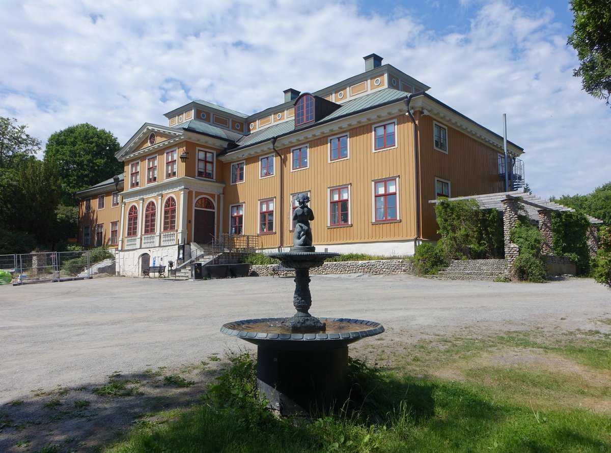 Ekerö, Schloss Ekebyhov, erbaut im Caroline Stil im 17. Jahrhundert für  Carl Gustav Wrangel (03.06.2018)