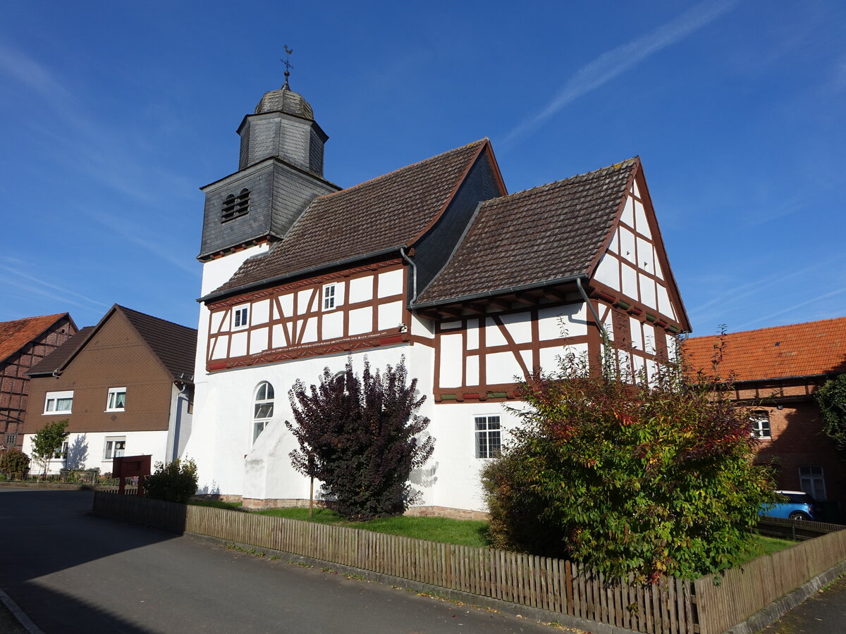 Elleringhausen, evangelische Kirche, erbaut ab 1408, Fachwerk 17. Jahrhundert (09.10.2022)