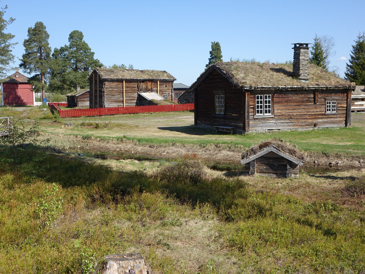 Elverum, Holzhuser im Glomdals Freilichtmuseum (22.05.2023)