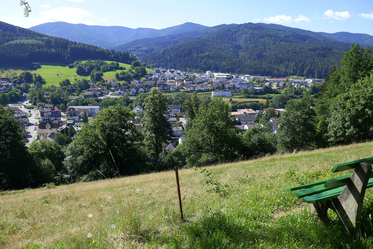 Elzach, Blick von der Neunlindenkapelle auf die Stadt, Juli 2022 