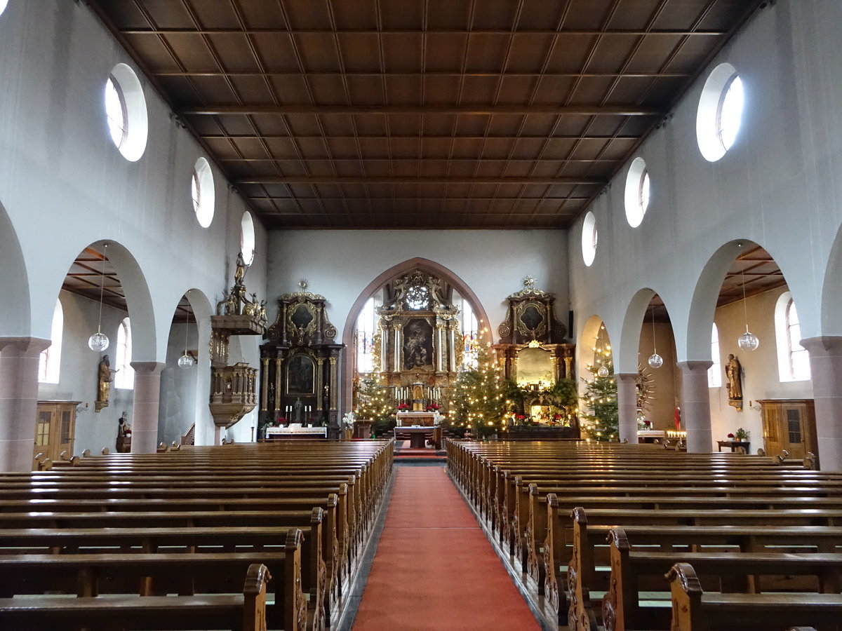 Elzach, Innenraum der kath. St. Nikolaus Kirche (01.01.2019)