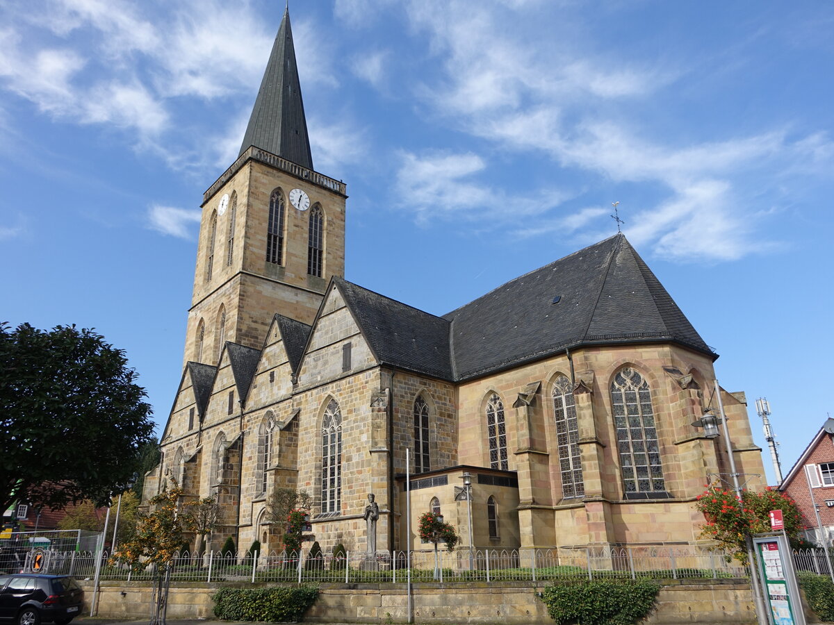 Emsbren, gotische St. Andreas Kirche, dreischiffige Hallenkirche aus dem 15. Jahrhundert (10.10.2021)
