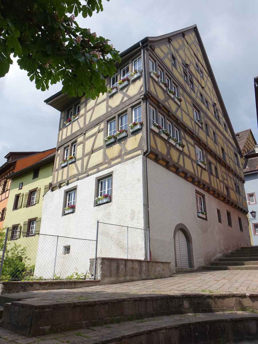 Engen, historisches Fachwerkhaus in der Spendgasse (25.05.2017)