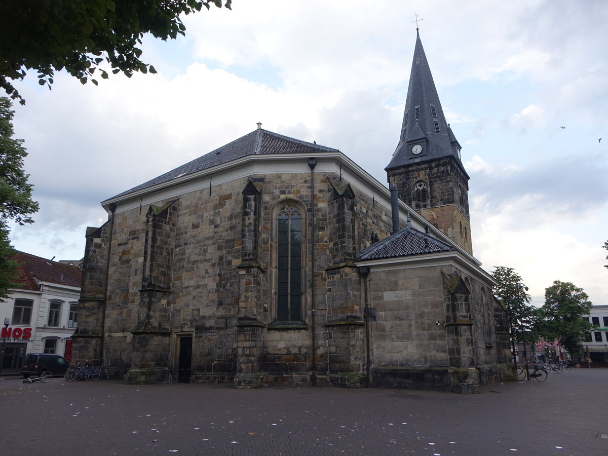 Enschede, Niederl. Ref. Kirche, erbaut 1842, Untergescho des Kirchturms 13. Jahrhundert (22.07.2017)