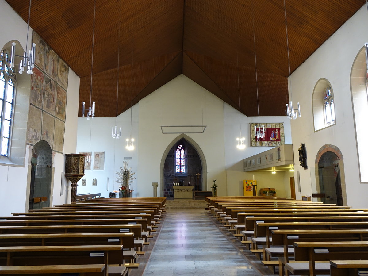 Eppingen, Katholische Pfarrkirche Unsere Liebe Frau, Wandmalereien um 1320 in der Turmkapelle, Langhaus erbaut 1435 (25.07.2016)