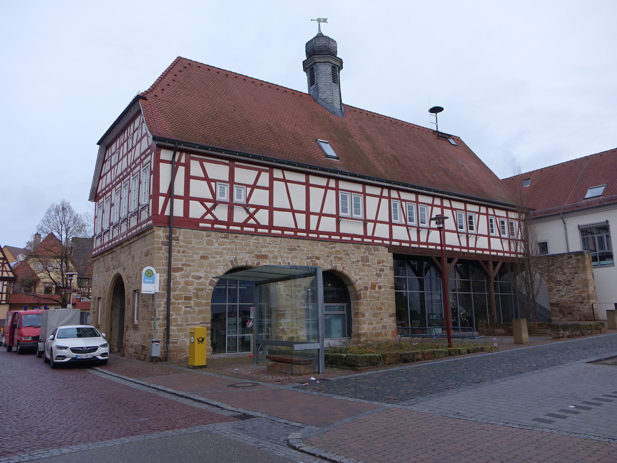 Erlenbach, altes Rathaus in der Klingenstrae, erbaut 1698 (23.12.2018)