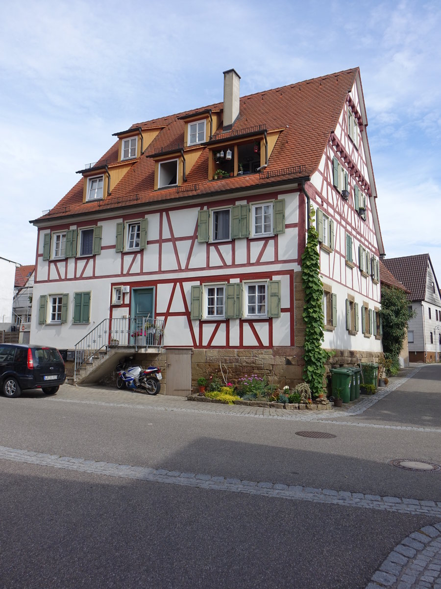 Erligheim, historisches Fachwerkhaus in der Rathausstrae (24.06.2018)