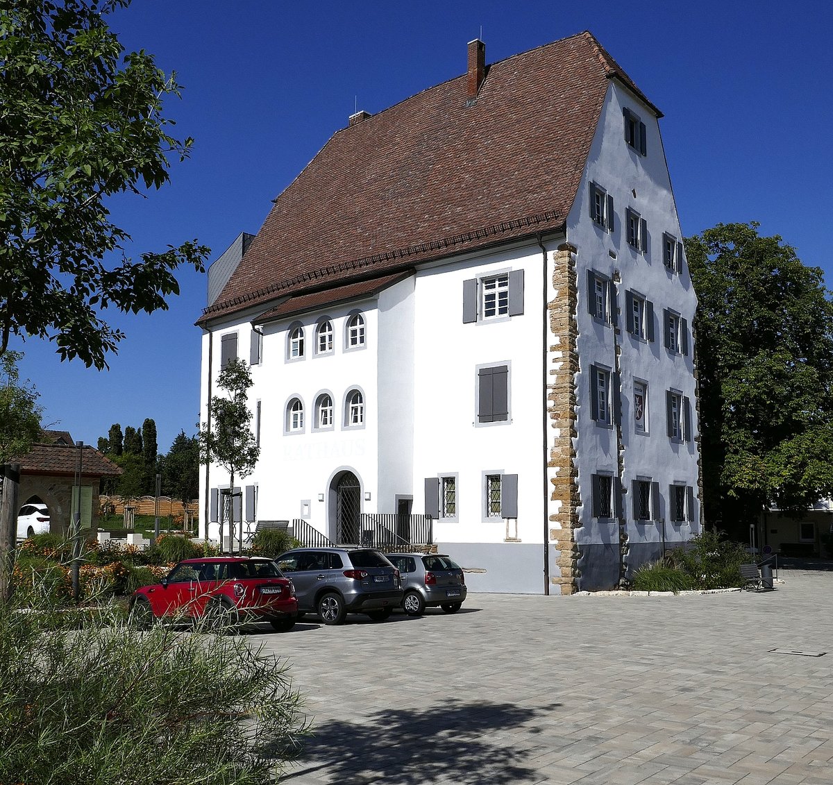 Eschbach im Markgrflerland, das Castell, ein Adelshaus aus dem 15.Jahrhundert, heute Rathaus der Gemeinde, Aug.2019