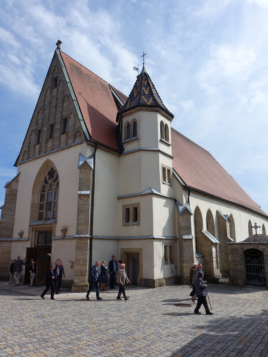 Eschenbach, kath. Stadtpfarrkirche St. Laurentius, Langhaus mit eingezogenem Chor, 15. Jahrhundert, 1893 Erweiterung nach Westen mit Vorzeichen und Treppenturm (20.05.2018)