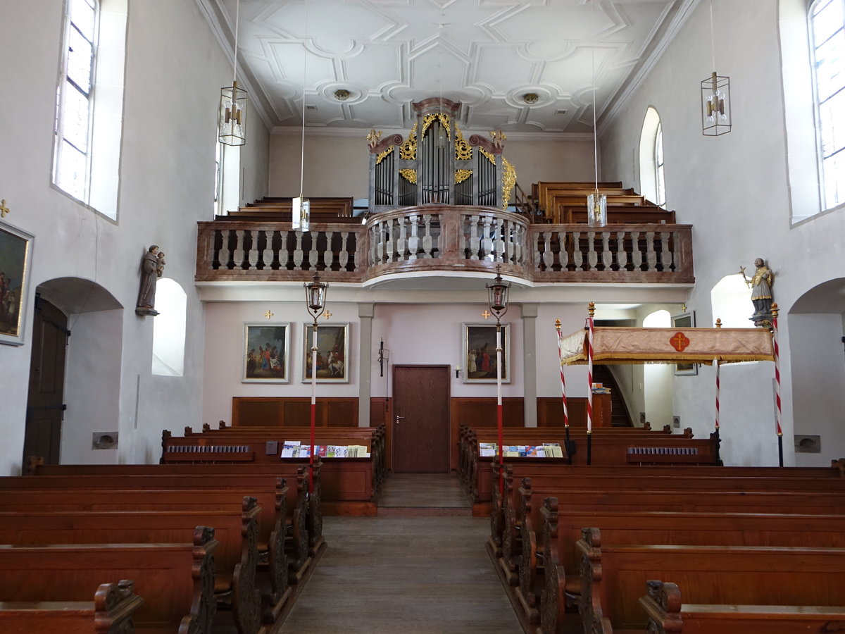 Escherndorf, Orgelempore in der kath. Pfarrkirche St. Johannes (27.05.2017)