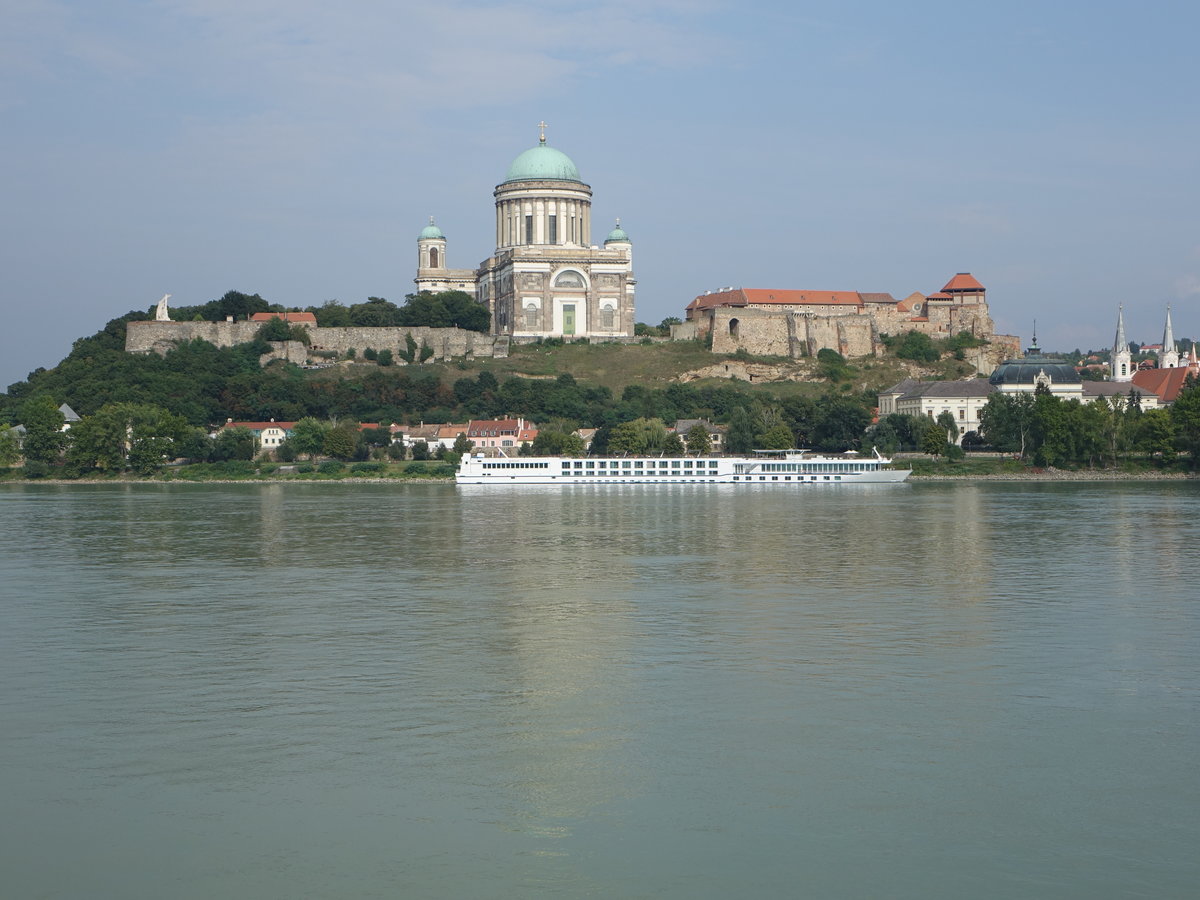 Esztergom, Ausblick auf die Kathedrale Maria Himmelfahrt und die Residenz der Bischfe (27.08.2019)