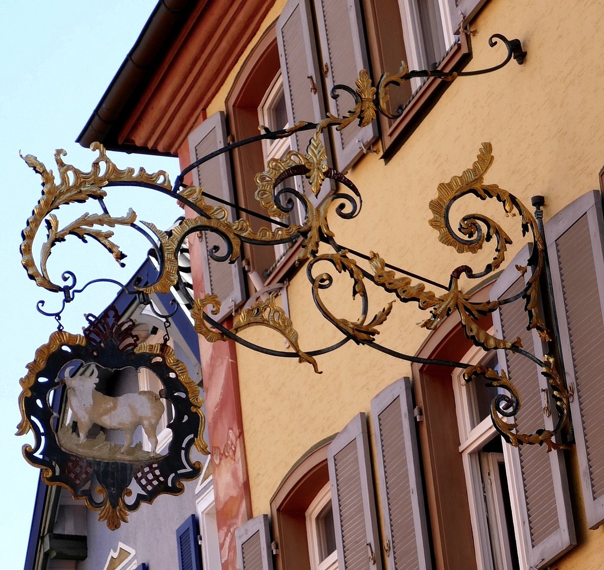 Ettenheim, historisches Gasthaus  Ochsen in der Altstadt, Juni 2019