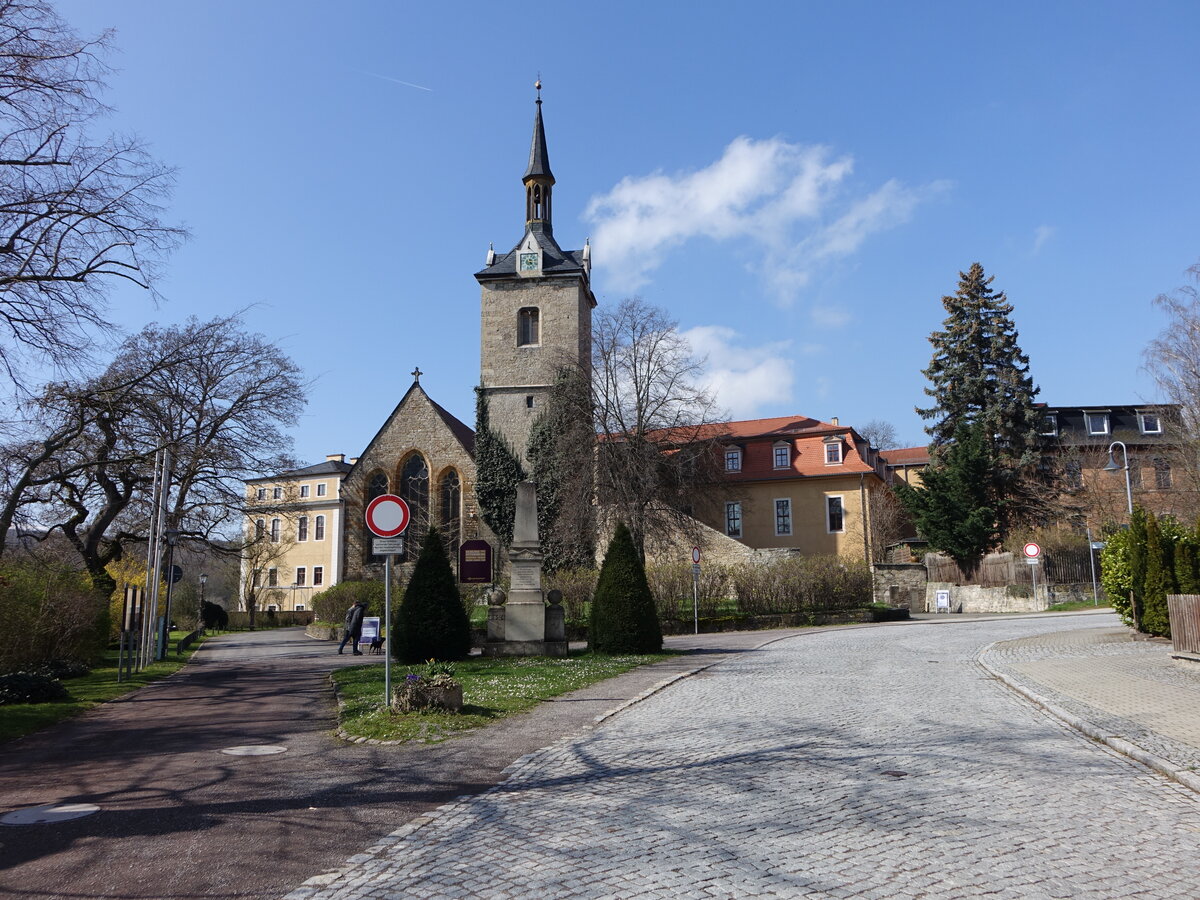 Ettersburg, Schloss und evangelische St. Justinus Kirche (09.04.2023)