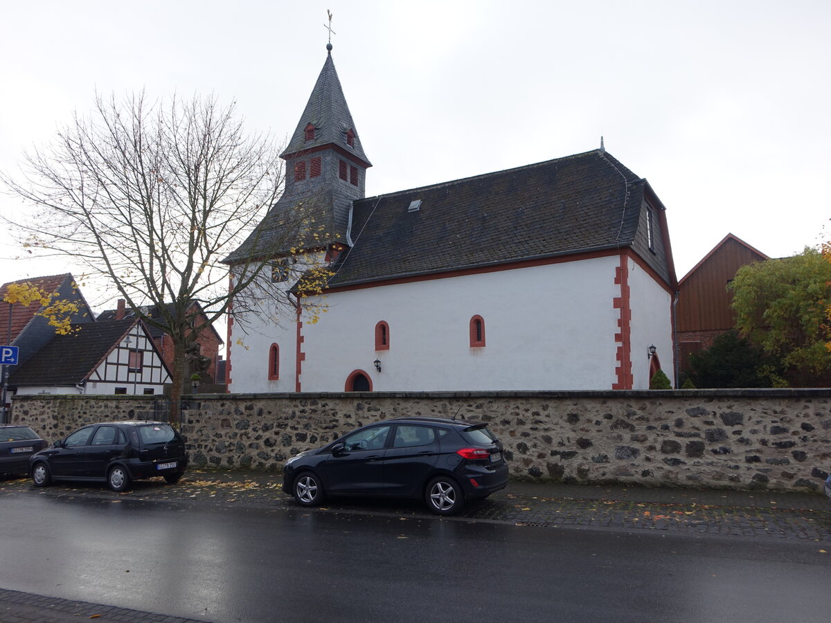 Ettingshausen, evangelische Dorfkirche, erbaut um 1260 als Wehrkirche (31.10.2021)