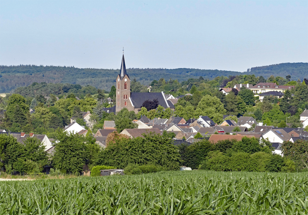 Eu-Kirchheim mit St. Martinus-Kirche - 03.07.2018