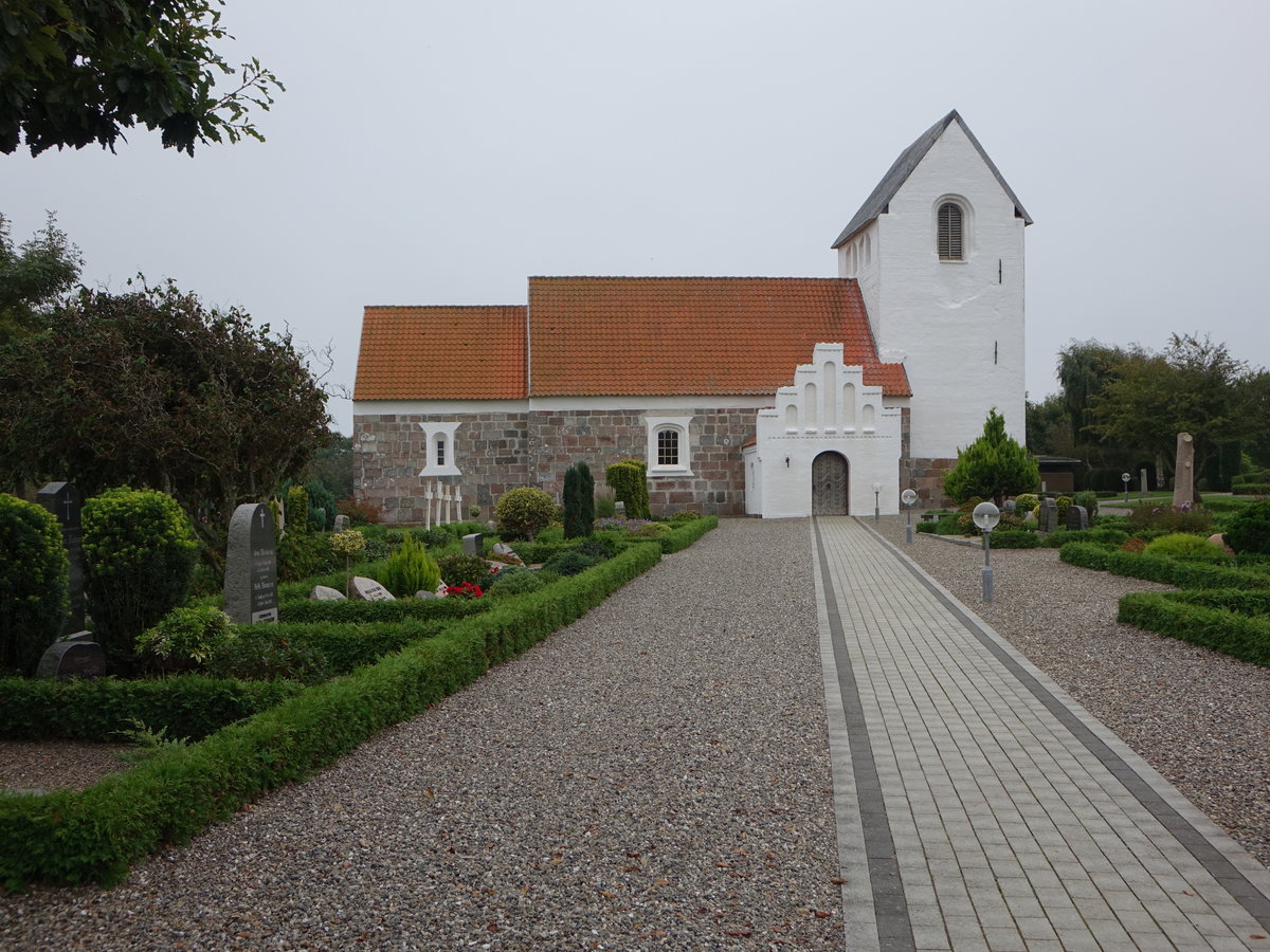 Ev. Kirche von Odby am Gammel Landevej, erbaut im 11. Jahrhundert (19.09.2020)