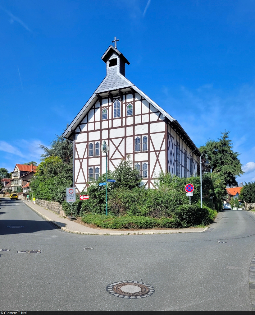 Evangelisch-lutherische Kreuzkirche in Wernigerode, gelegen an der Kreuzung zwischen Lindenbergstrae, Degenerstrae, Kreuzberg, Schloblick und Am Groen Bleek.

🕓 14.8.2023 | 10:49 Uhr