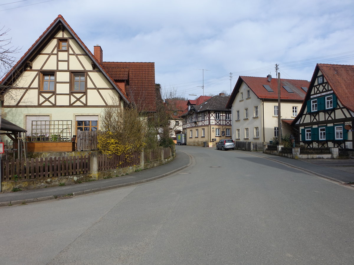Fachwerkhuser am Dorfanger von Wiesen bei Bad Staffelstein (09.04.2018)