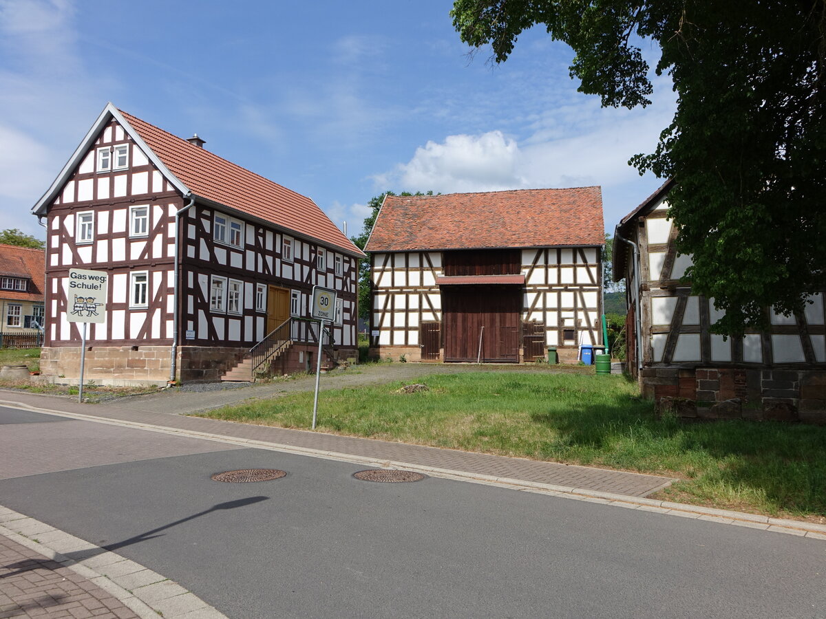 Fachwerkhäuser in der Oberdorfer Straße in Sterzhausen (17.05.2022)
