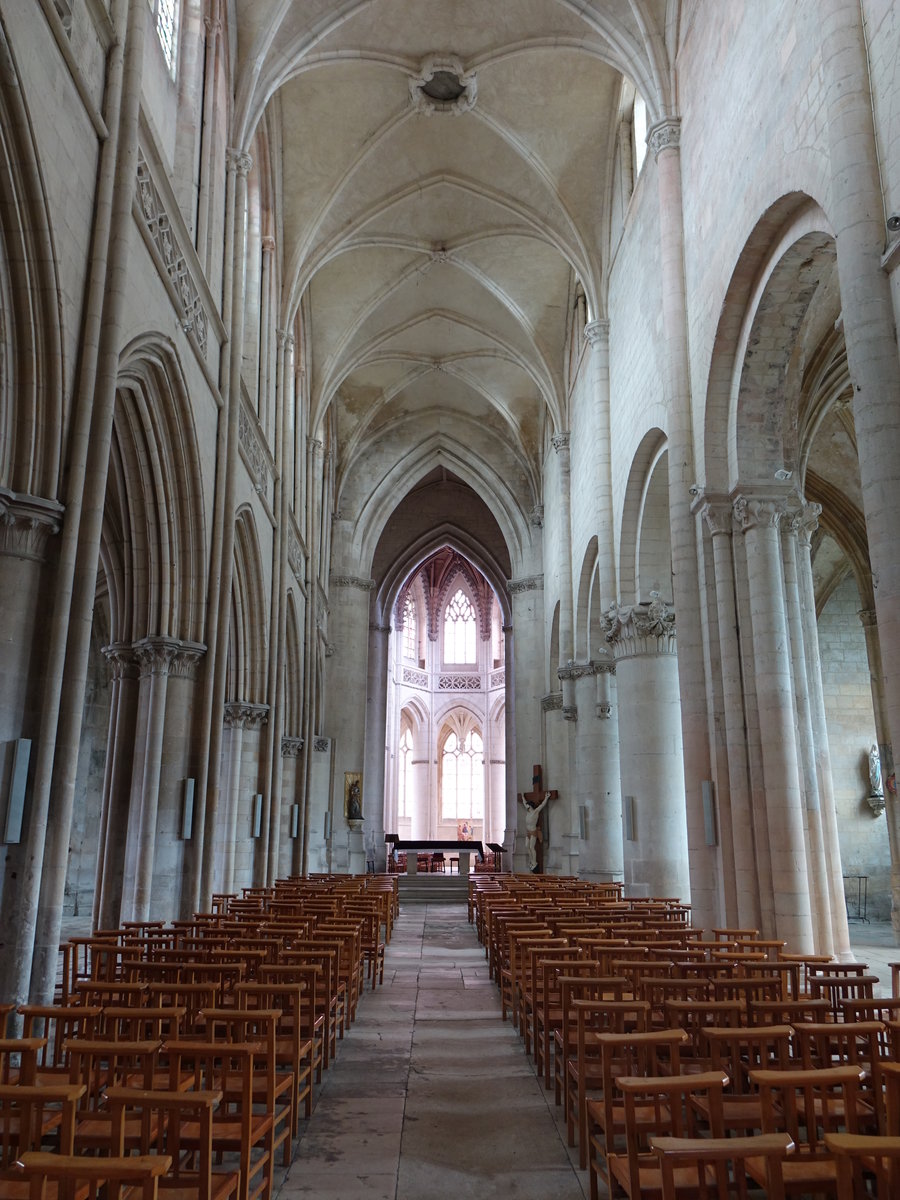 Falaise, Mittelschiff der Saint-Gervais Kirche (12.07.2016)