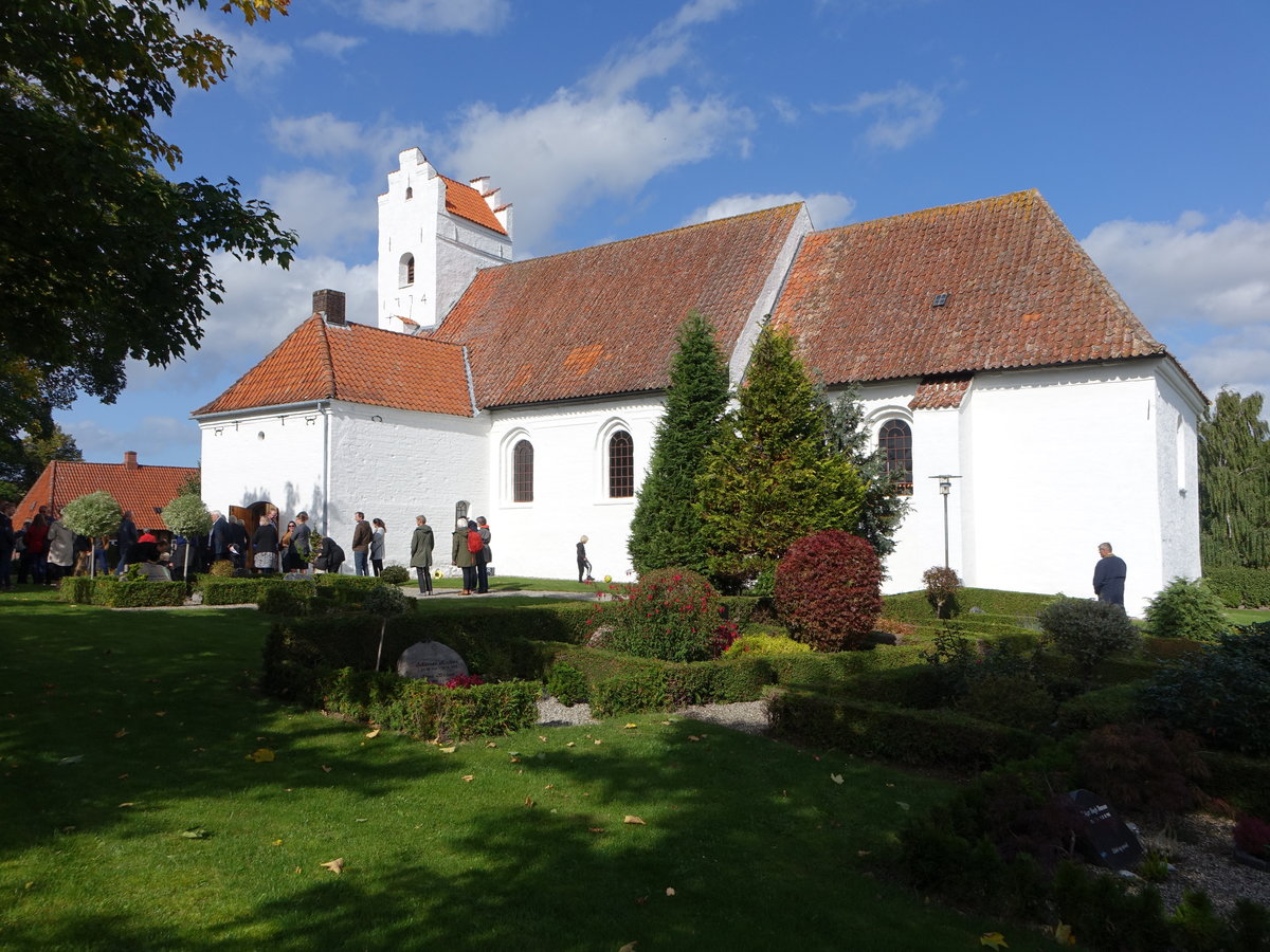 Feldballe, evangelische Backsteinkirche, erbaut im 13. Jahrhundert (24.09.2020)