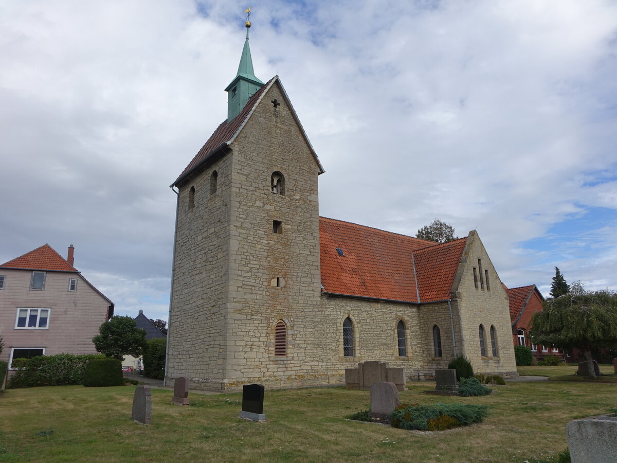 Feldbergen, evangelische Kirche, erbaut im 12. Jahrhundert (13.09.2025)