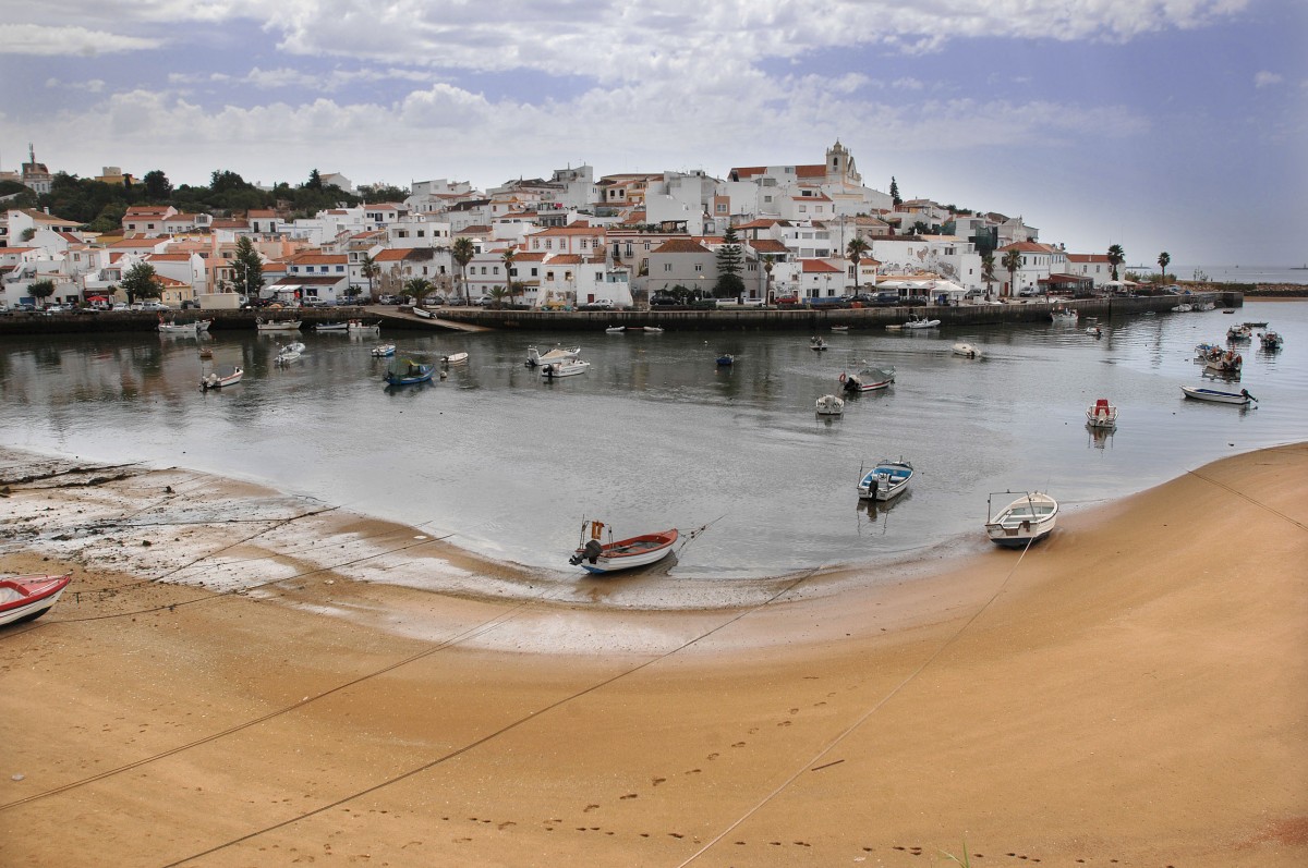 Ferragudo bei Portimo. Aufnahmedatum: 21. Juli 2010.