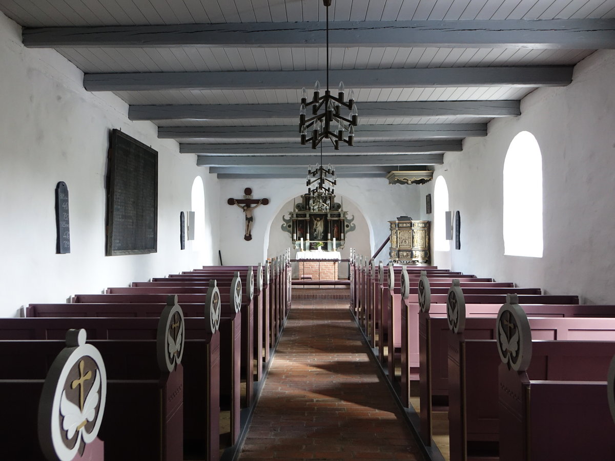 Finderup, Innenraum der ev. Kirche, Altarbild von 1594 (20.09.2020)