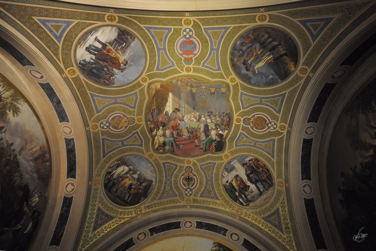Fligrane Deckenmalereien im Heeresgeschichtlichen Museums in Wien. (November 2010)