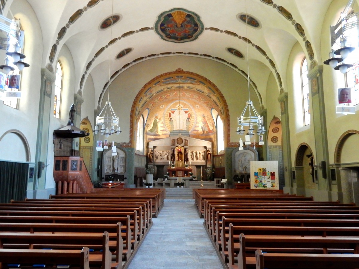 Flelen, Pfarrkirche Herz Jesu (Baujahr 1910-1912), Innenansicht - 22.04.2015