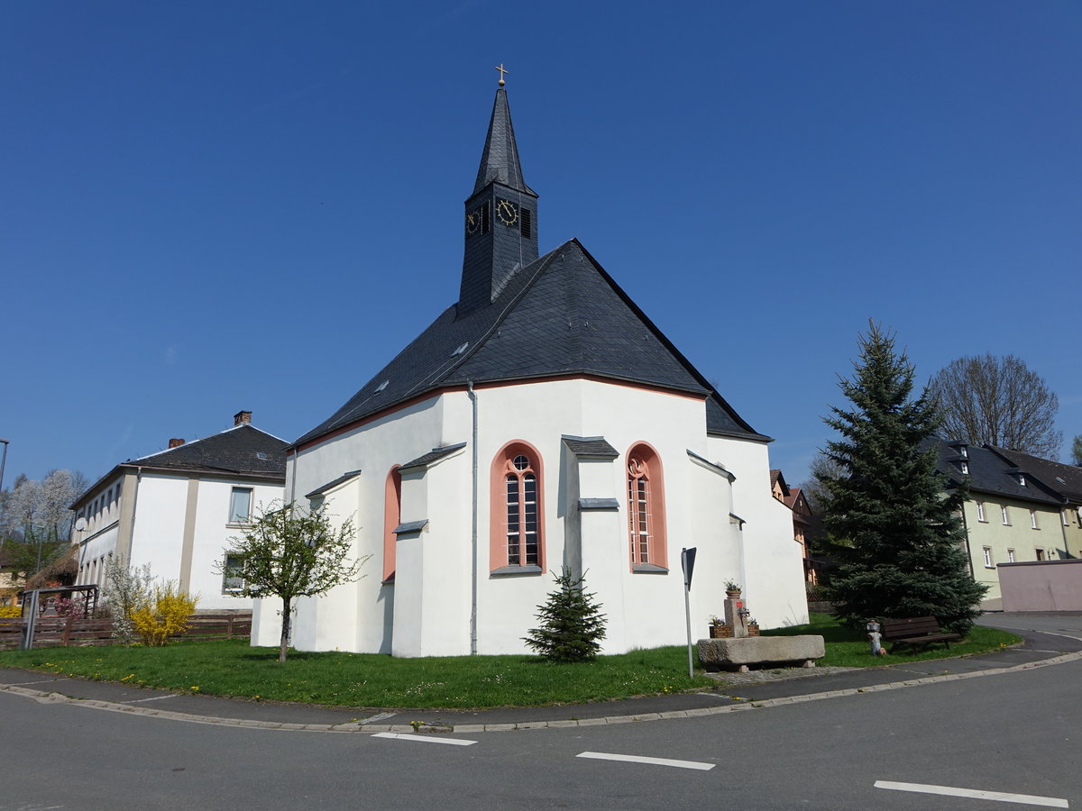 Frbau, Evangelisch-lutherische Filialkirche, Saalbau mit Dachreiter, erbaut im 15. Jahrhundert (21.04.2018)