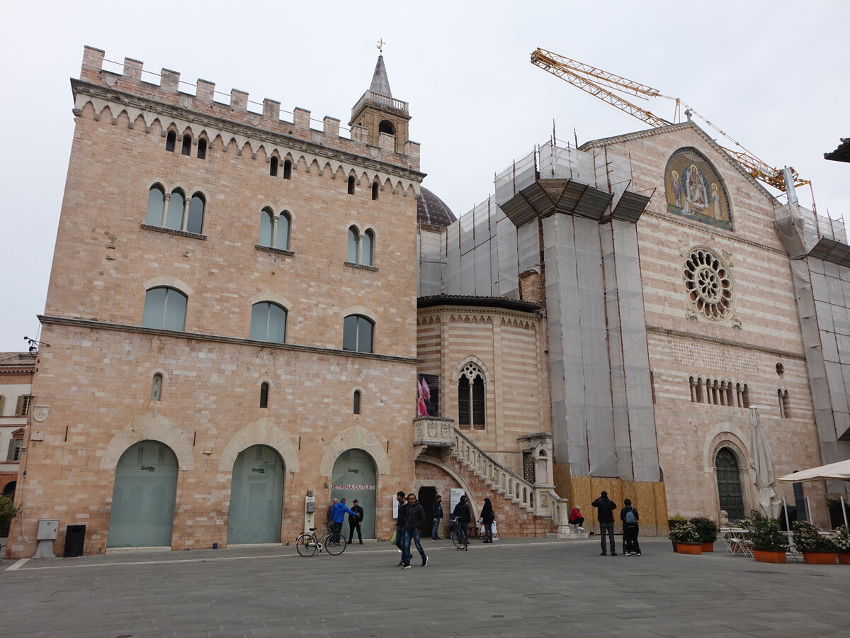 Foligno, Museo Capitolare an der Piazza della Repubblica (27.03.2022)