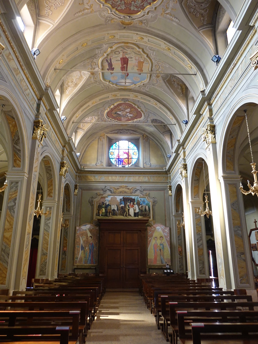 Fombio, spätbarocker Innenraum der Pfarrkirche St. Pietro und Paolo (30.09.2018)