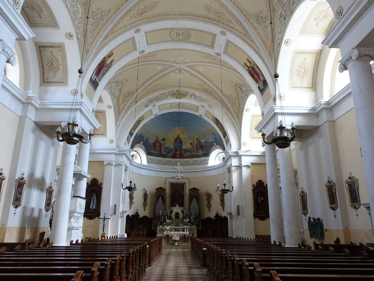 Fondo, Chor und Altar der Pfarrkirche San Martino (15.09.2019)