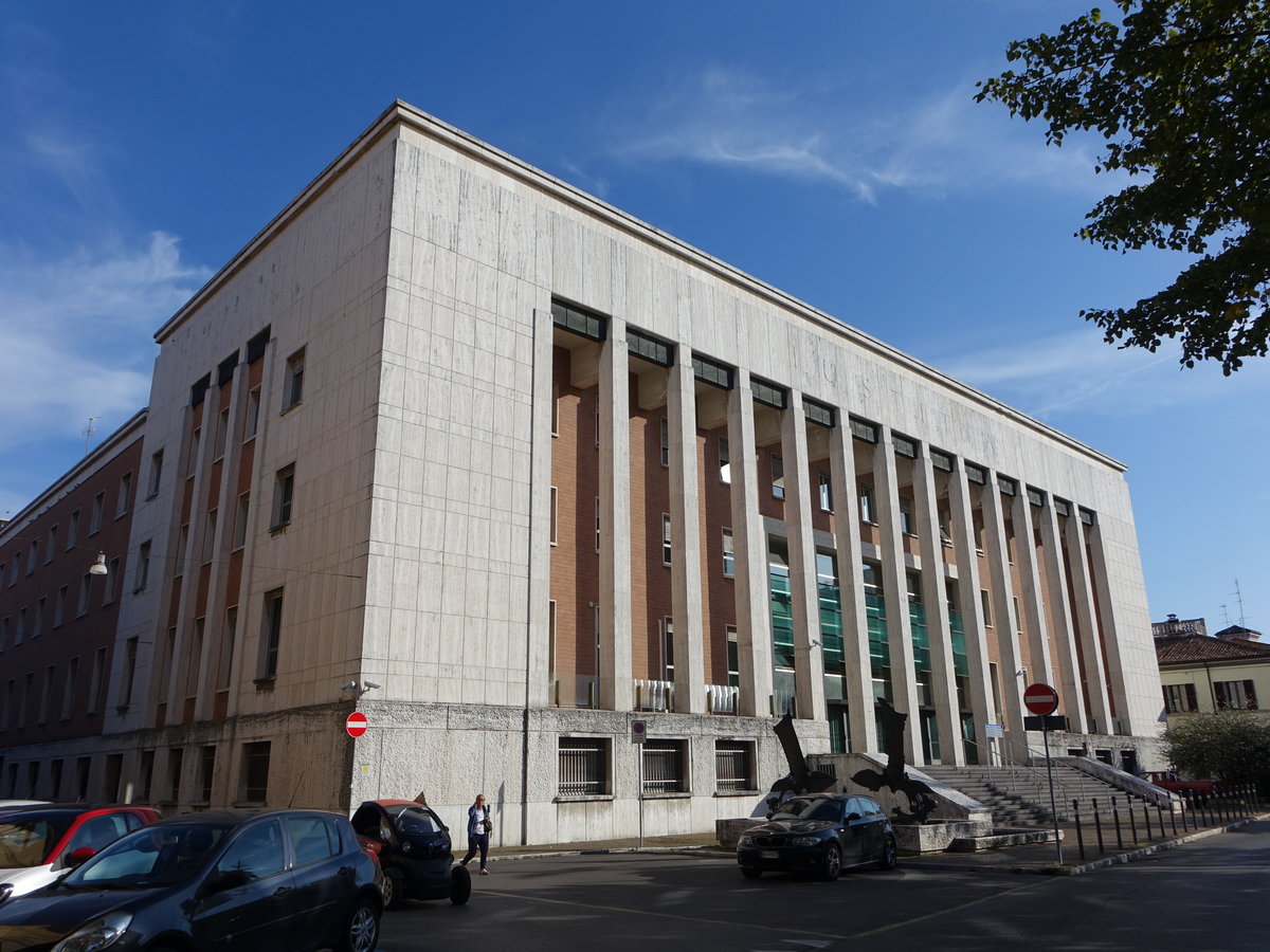 Forli, Justizpalast an der Piazza XX. Settembre (20.09.2019)