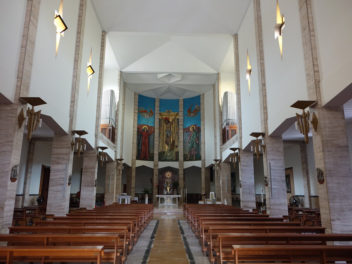 Francavilla al Mare, Innenraum der Pfarrkirche Santa Liberta (16.09.2022)