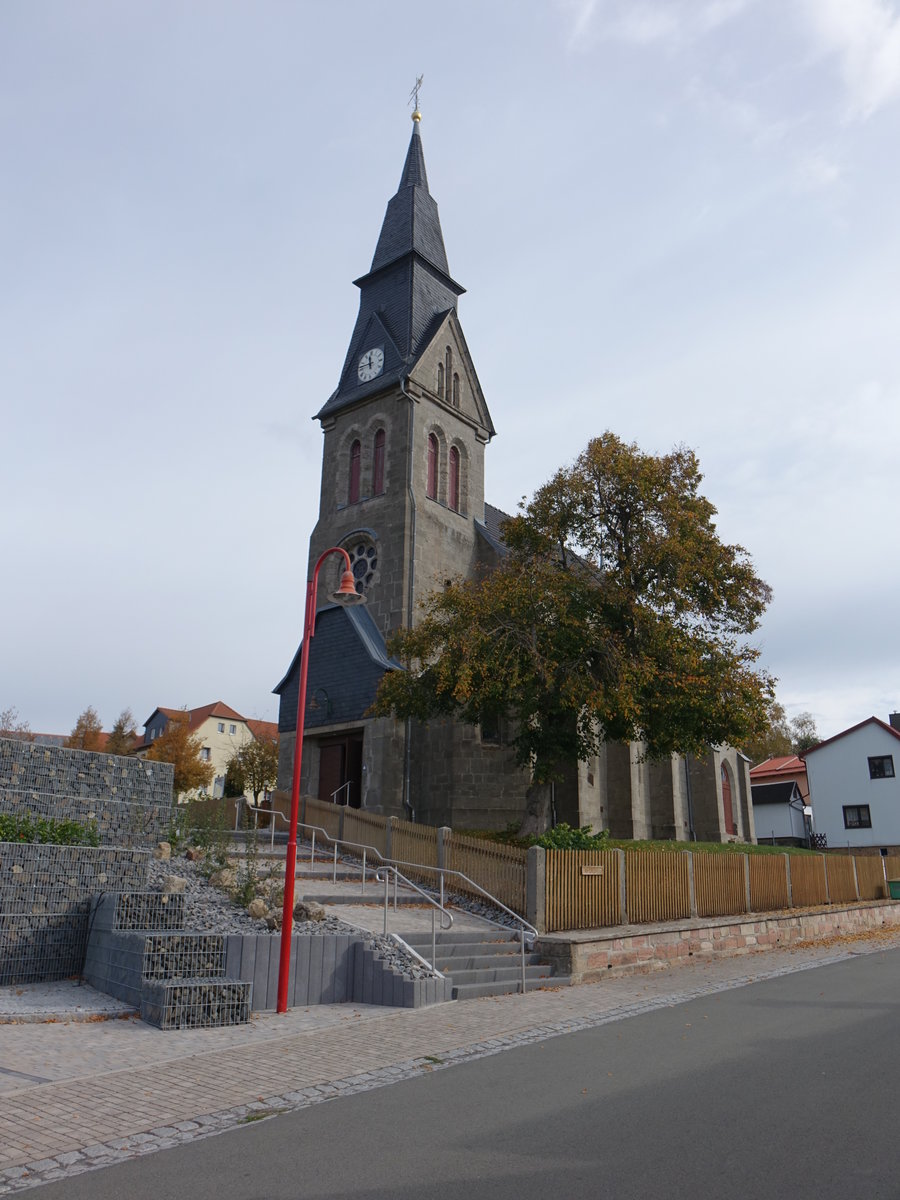 Frankenheim, Ev. Pfarrkirche St. Peter und Paul, neugotisch erbaut von 1885 bis 1886 durch Karl Weise (16.10.2018)
