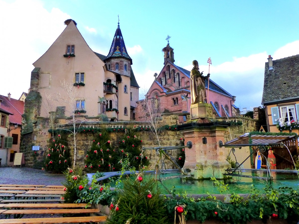 Frankreich - Elsass - Eguisheim - Burg mit St.-Leo-Kapelle. 14.12.2013