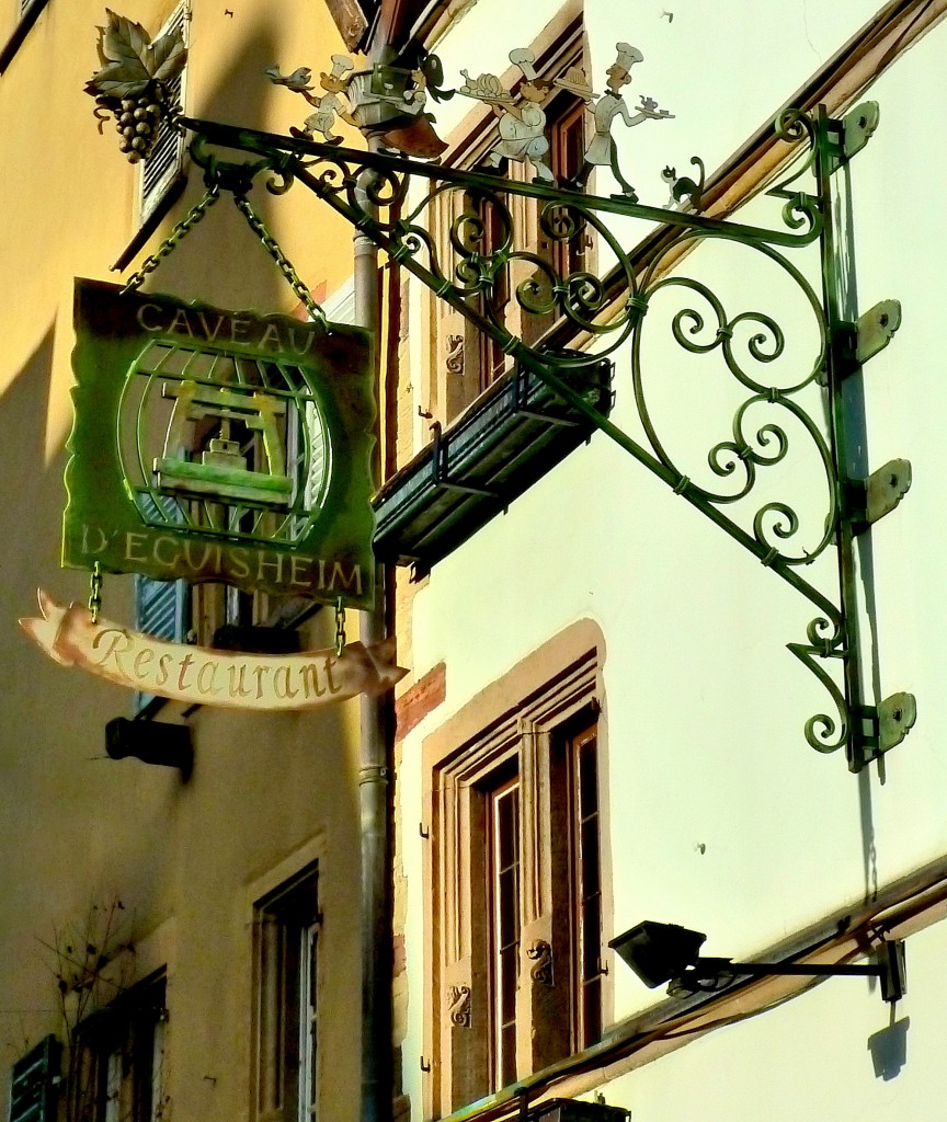 Frankreich - Elsass - Eguisheim - Place du Chteau Saint-Lon. 14.12.2013